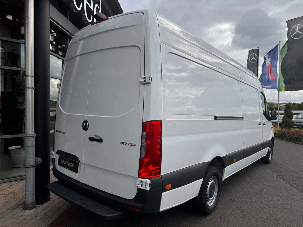 Mercedes-Benz Sprinter 317 CDI 4325 Klima 360 SHZ Schwing - Βαν: φωτογραφία 4 Mercedes-Benz Sprinter 317 CDI 4325 Klima 360 SHZ Schwing - Βαν: φωτογραφία 4