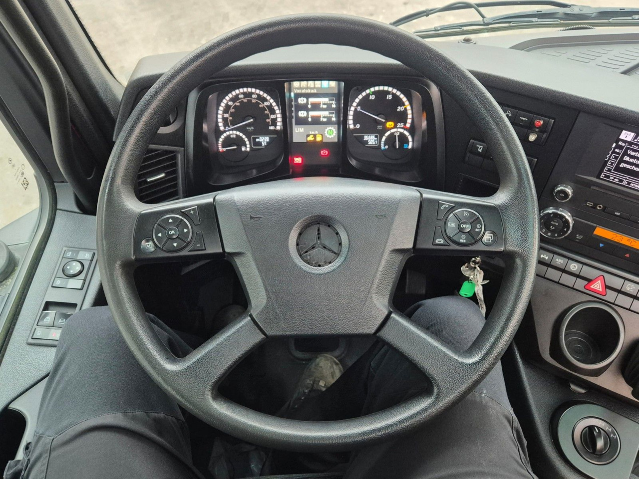 Leasing  Mercedes-Benz TUROX 8x8 Eschlböck Biber 92 Holzhacker / 1.512h Mercedes-Benz TUROX 8x8 Eschlböck Biber 92 Holzhacker / 1.512h: φωτογραφία 24