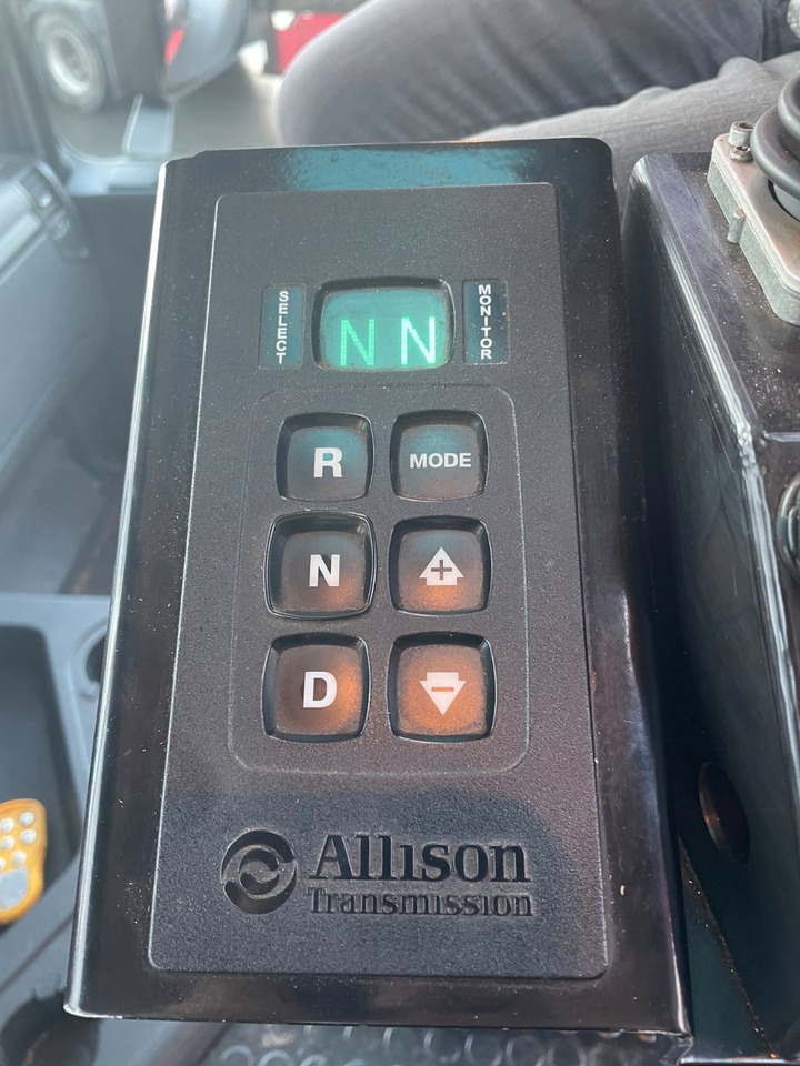 Leasing  Mercedes-Benz TUROX 8x8 Eschlböck Biber 92 Holzhacker / 1.512h Mercedes-Benz TUROX 8x8 Eschlböck Biber 92 Holzhacker / 1.512h: φωτογραφία 25