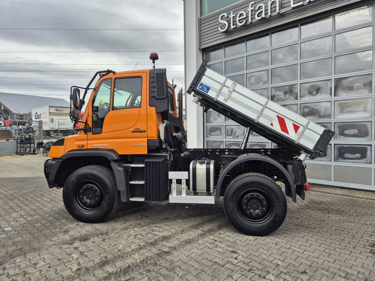 Καινούριο Φορτηγό ανατρεπόμενο Mercedes-Benz Unimog U423 4x4 Hydrostat Zapfwelle: φωτογραφία 6