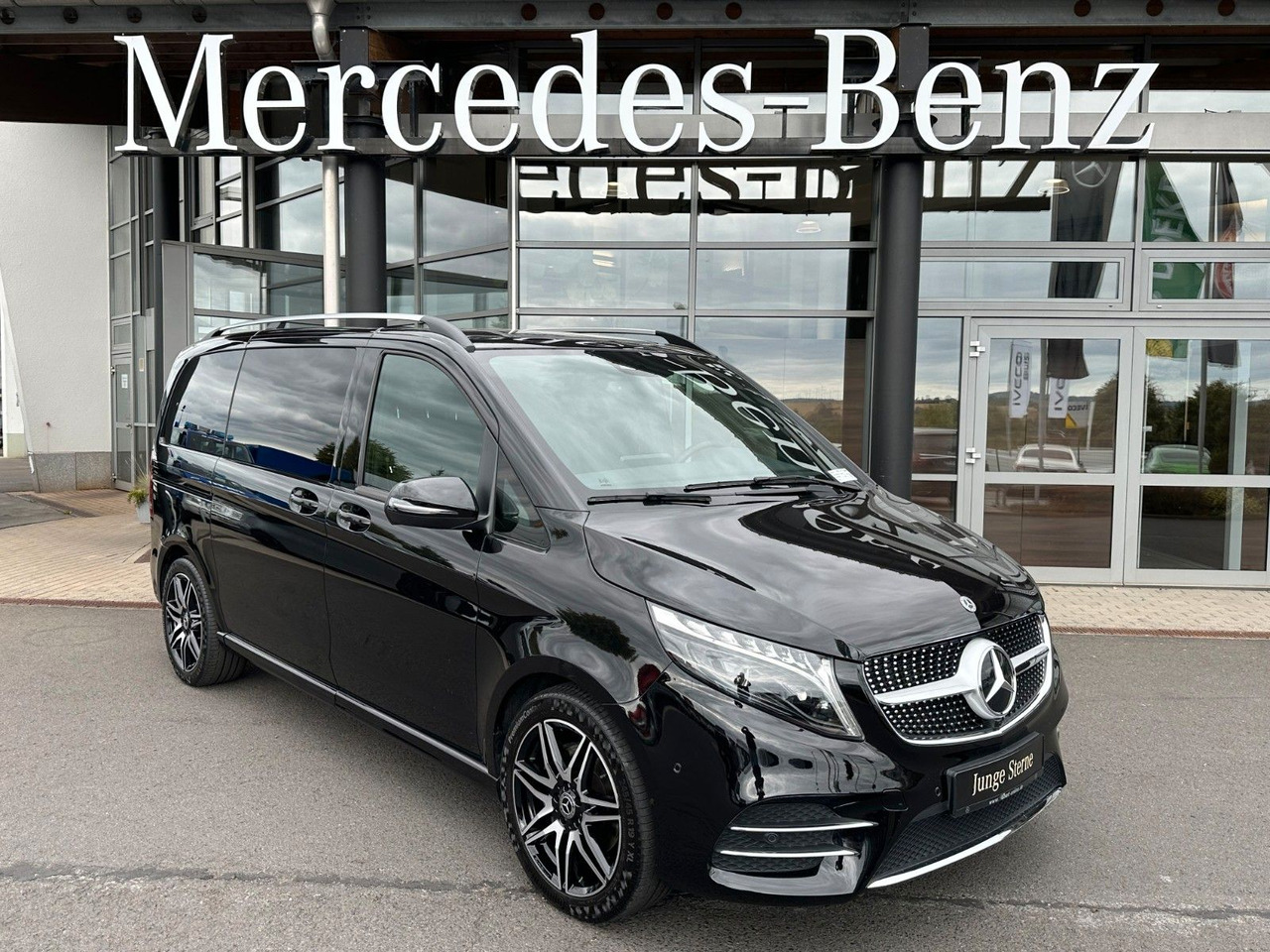 Mercedes-Benz V 250 d EDITION AMG Kompakt ILS elektr Türen - Station wagon: φωτογραφία 1 Mercedes-Benz V 250 d EDITION AMG Kompakt ILS elektr Türen - Station wagon: φωτογραφία 1