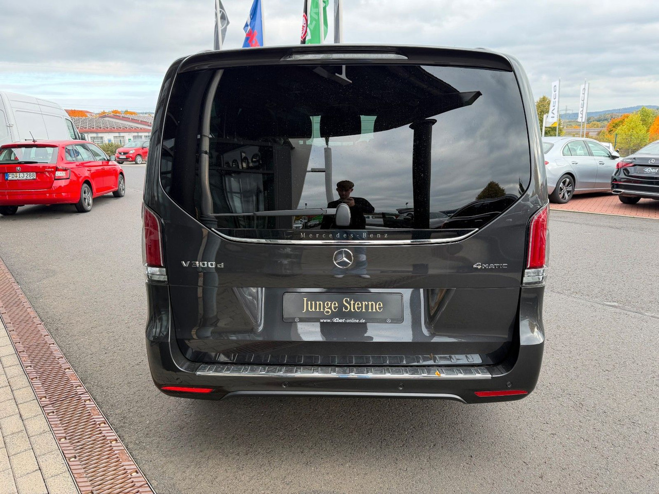 Mercedes-Benz V 300 d 4MATIC EXCLUSIVE AMG Panorama Standheiz - Station wagon: φωτογραφία 5 Mercedes-Benz V 300 d 4MATIC EXCLUSIVE AMG Panorama Standheiz - Station wagon: φωτογραφία 5