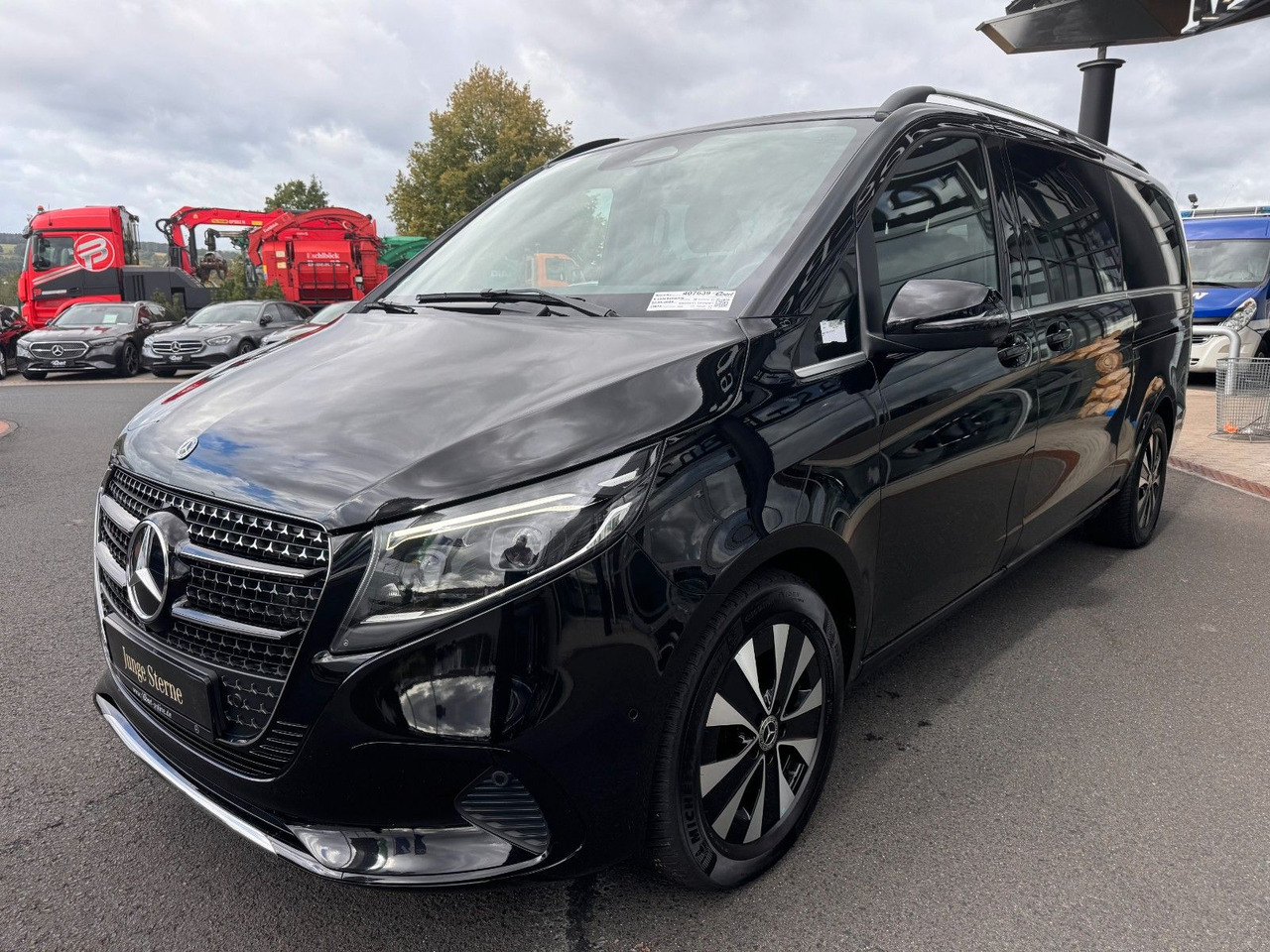 Mercedes-Benz V 300 d AVANTGARDE Extralang 360Kamera Standheiz - Station wagon: φωτογραφία 3 Mercedes-Benz V 300 d AVANTGARDE Extralang 360Kamera Standheiz - Station wagon: φωτογραφία 3
