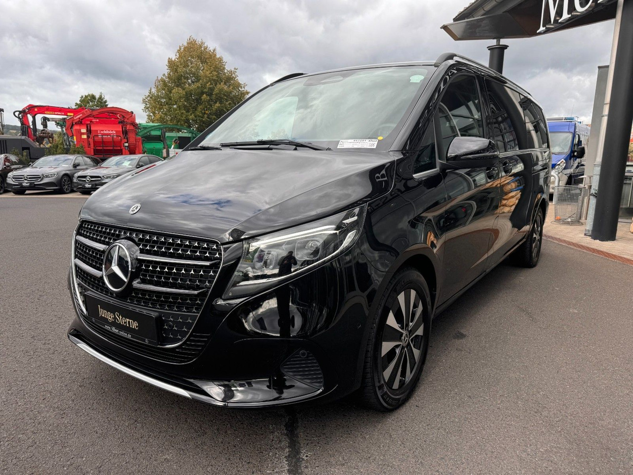 Mercedes-Benz V 300 d AVANTGARDE Extralang 360Kamera Standheiz - Station wagon: φωτογραφία 3 Mercedes-Benz V 300 d AVANTGARDE Extralang 360Kamera Standheiz - Station wagon: φωτογραφία 3
