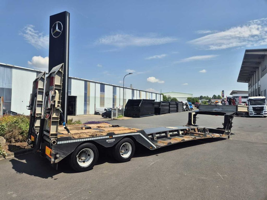 Ressenig SATL2-400 teleskop.-Maschinentieflader Ressenig SATL2-400 teleskop.-Maschinentieflader - Επικαθήμενο με χαμηλό δάπεδο: φωτογραφία 1 Ressenig SATL2-400 teleskop.-Maschinentieflader Ressenig SATL2-400 teleskop.-Maschinentieflader - Επικαθήμενο με χαμηλό δάπεδο: φωτογραφία 1