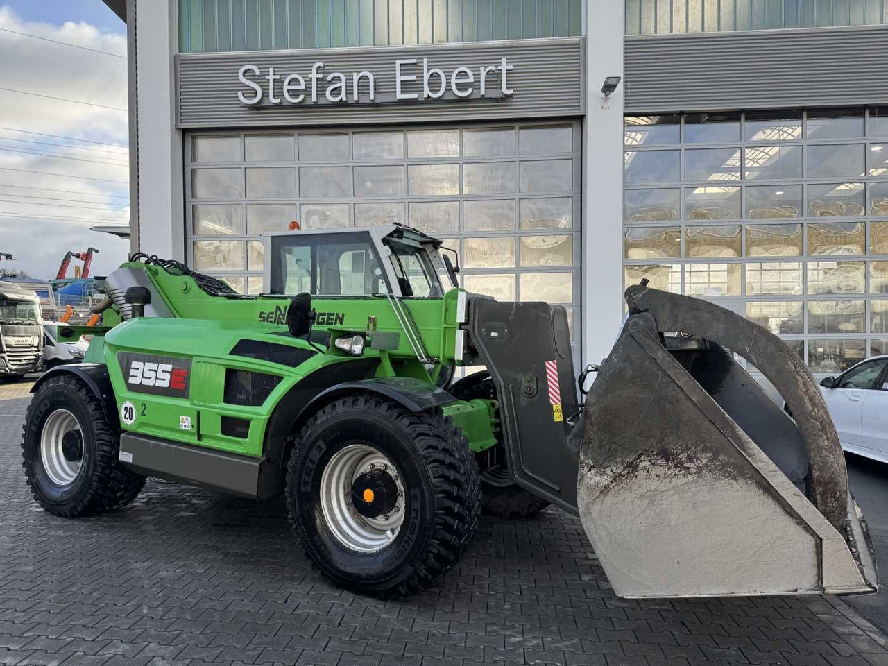 Sennebogen 355 E / Greifschaufel / nur 2.260h! - Ελαστιχοφόρος φορτωτής: φωτογραφία 1 Sennebogen 355 E / Greifschaufel / nur 2.260h! - Ελαστιχοφόρος φορτωτής: φωτογραφία 1