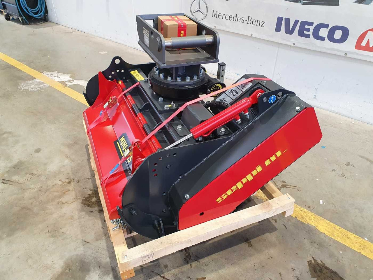 Seppi MINI-BMS 105 Forstmulcher Drehmotor MS08 - Καταστροφέας κλαδιών: φωτογραφία 3 Seppi MINI-BMS 105 Forstmulcher Drehmotor MS08 - Καταστροφέας κλαδιών: φωτογραφία 3