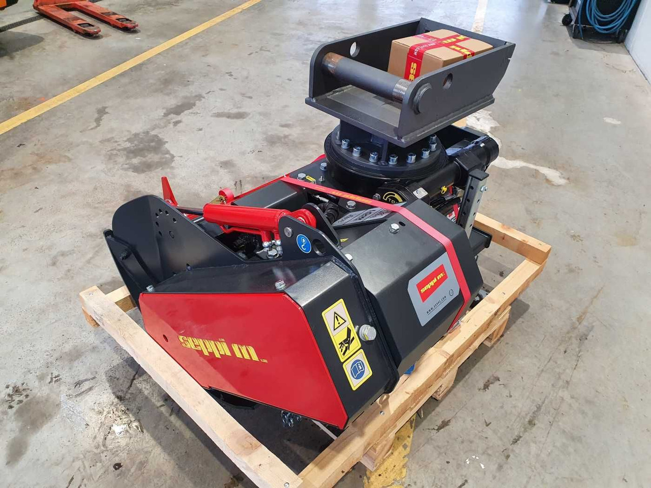 Seppi MINI-BMS 105 Forstmulcher Drehmotor MS08 - Καταστροφέας κλαδιών: φωτογραφία 5 Seppi MINI-BMS 105 Forstmulcher Drehmotor MS08 - Καταστροφέας κλαδιών: φωτογραφία 5