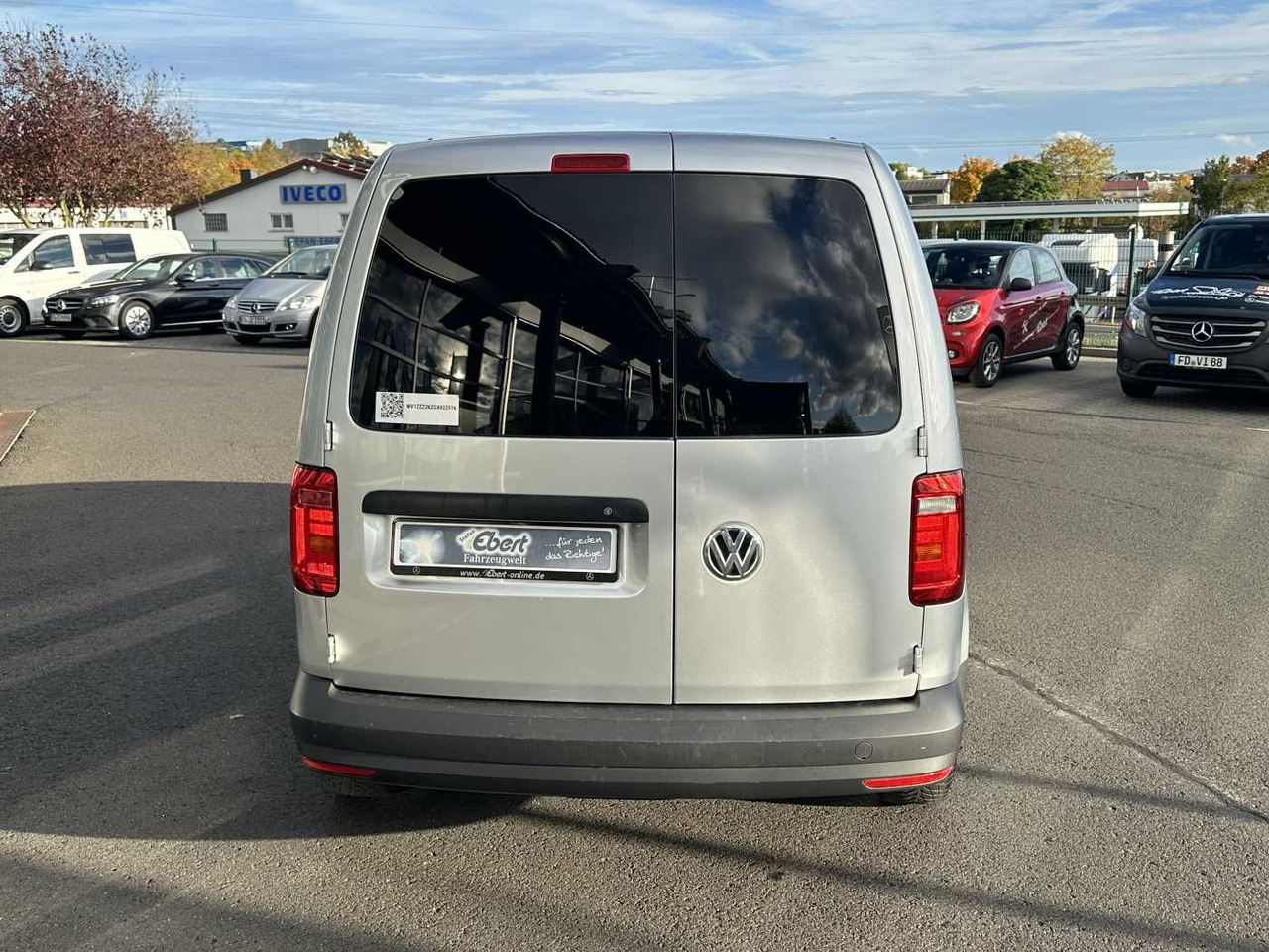 Volkswagen Caddy 1.6 TDI Klima Navi 8Räder Trennwand klappb - Μικρό βαν: φωτογραφία 5 Volkswagen Caddy 1.6 TDI Klima Navi 8Räder Trennwand klappb - Μικρό βαν: φωτογραφία 5