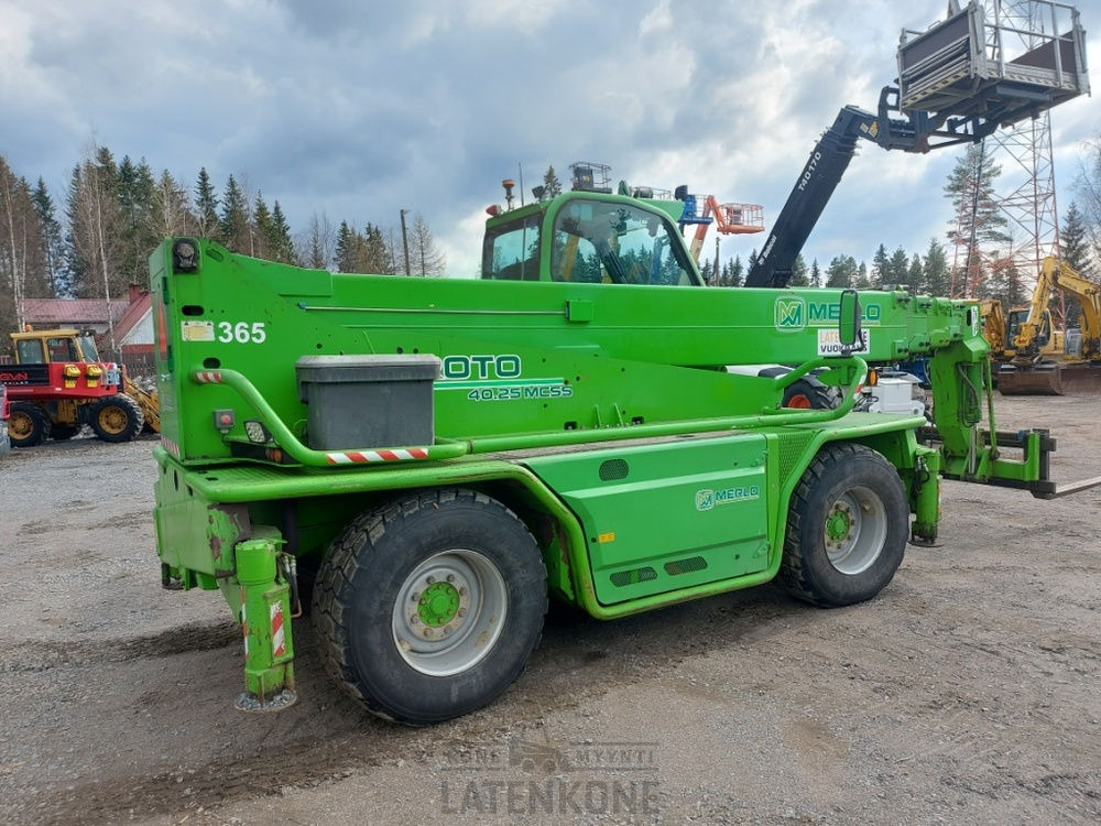 Τηλεσκοπικός φορτωτής Merlo ROTO 40.25MCSS with basket, remote, jib: φωτογραφία 8
