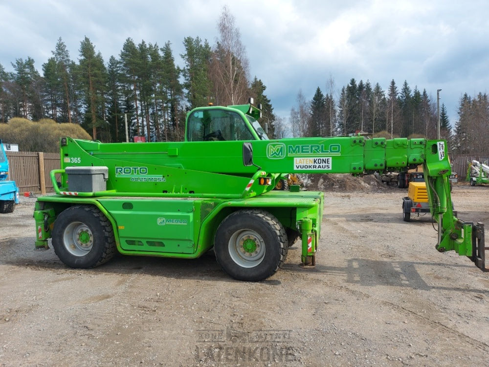 Τηλεσκοπικός φορτωτής Merlo ROTO 40.25MCSS with basket, remote, jib: φωτογραφία 10
