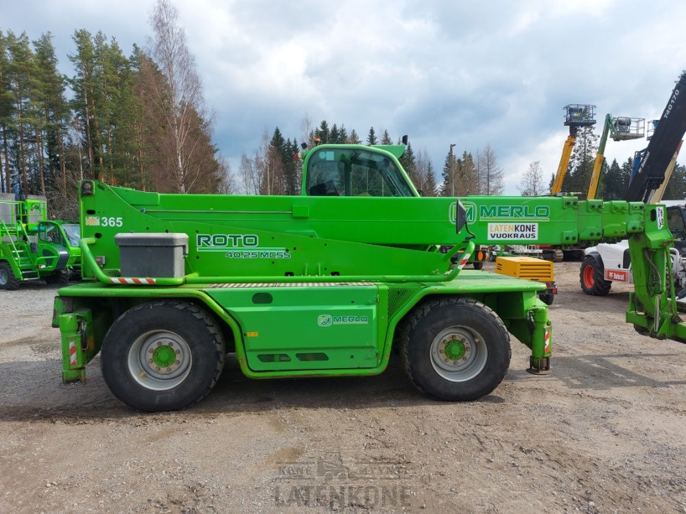 Τηλεσκοπικός φορτωτής Merlo ROTO 40.25MCSS with basket, remote, jib: φωτογραφία 9