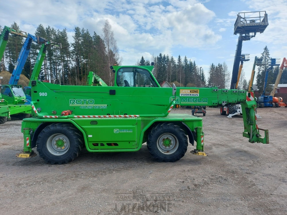 Merlo Roto 40.25MCSS with basket, remote and jib - Τηλεσκοπικός φορτωτής: φωτογραφία 5 Merlo Roto 40.25MCSS with basket, remote and jib - Τηλεσκοπικός φορτωτής: φωτογραφία 5
