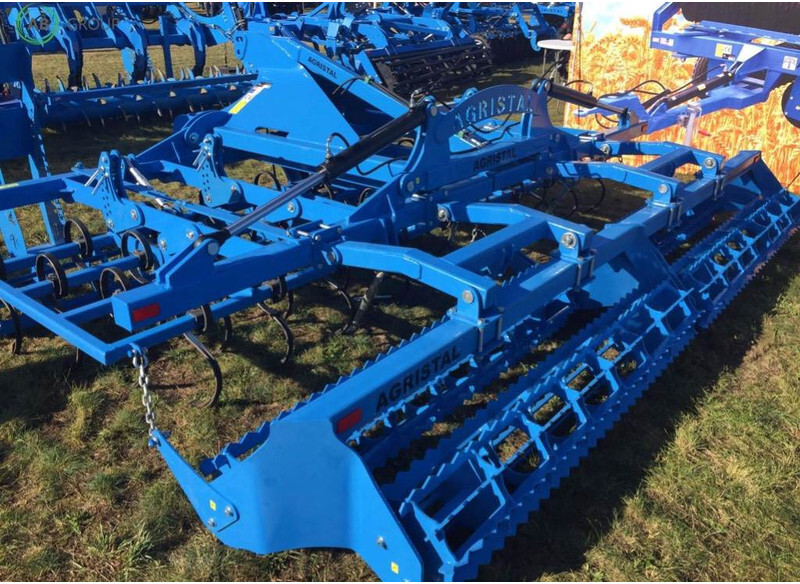 AGRISTAL Hydraulically folding seedbed cultivator/ - Καλλιεργητής: φωτογραφία 3 AGRISTAL Hydraulically folding seedbed cultivator/ - Καλλιεργητής: φωτογραφία 3