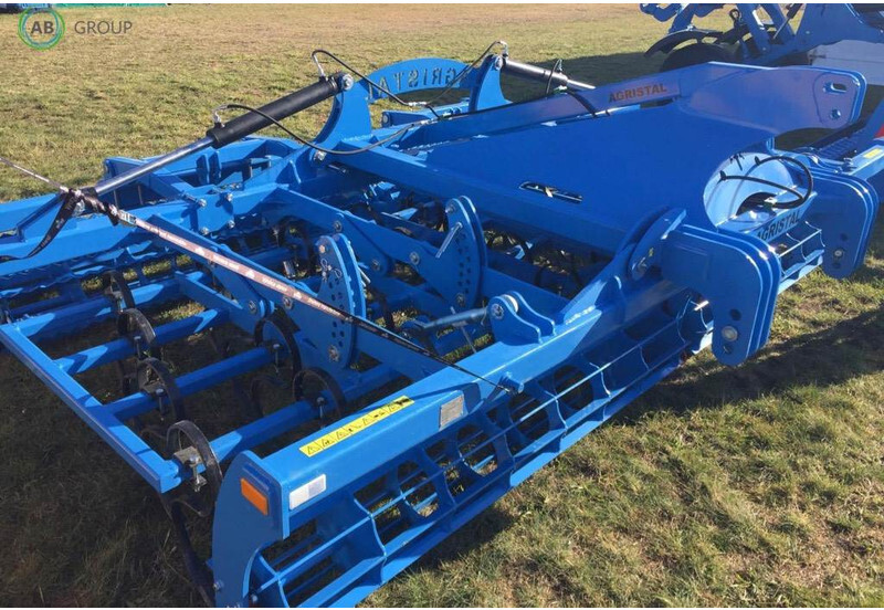 AGRISTAL Hydraulically folding seedbed cultivator/ - Καλλιεργητής: φωτογραφία 2 AGRISTAL Hydraulically folding seedbed cultivator/ - Καλλιεργητής: φωτογραφία 2