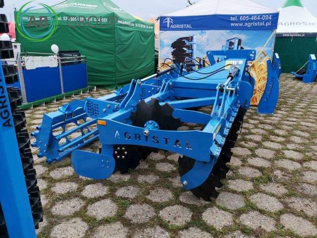 Agristal BTH hydraulic folding disc harrow 4.5 m - Σβάρνα: φωτογραφία 3 Agristal BTH hydraulic folding disc harrow 4.5 m - Σβάρνα: φωτογραφία 3
