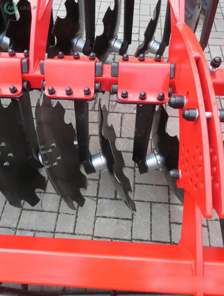 Awemak hydraulic folding disc harrow Ozyrys BTH40, 4 m - Δισκοσβάρνα: φωτογραφία 4 Awemak hydraulic folding disc harrow Ozyrys BTH40, 4 m - Δισκοσβάρνα: φωτογραφία 4