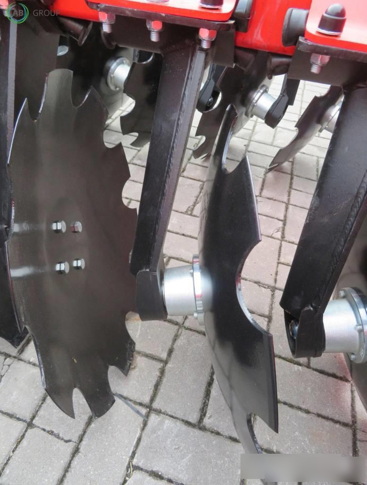 Awemak hydraulic folding disc harrow Ozyrys BTH40, 4 m - Δισκοσβάρνα: φωτογραφία 5 Awemak hydraulic folding disc harrow Ozyrys BTH40, 4 m - Δισκοσβάρνα: φωτογραφία 5