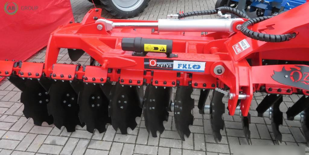 Awemak hydraulic folding disc harrow Ozyrys BTH40, 4 m - Δισκοσβάρνα: φωτογραφία 2 Awemak hydraulic folding disc harrow Ozyrys BTH40, 4 m - Δισκοσβάρνα: φωτογραφία 2