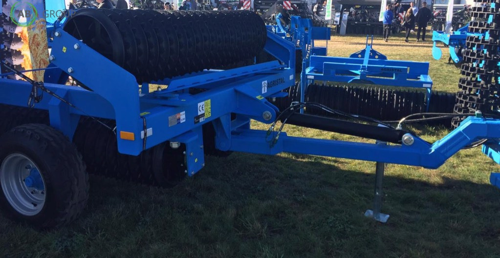 Cambridge hydraulically foldable roller 6.2 m 530 mm Agristal WUC - Φρεζοσβαρνα: φωτογραφία 2 Cambridge hydraulically foldable roller 6.2 m 530 mm Agristal WUC - Φρεζοσβαρνα: φωτογραφία 2