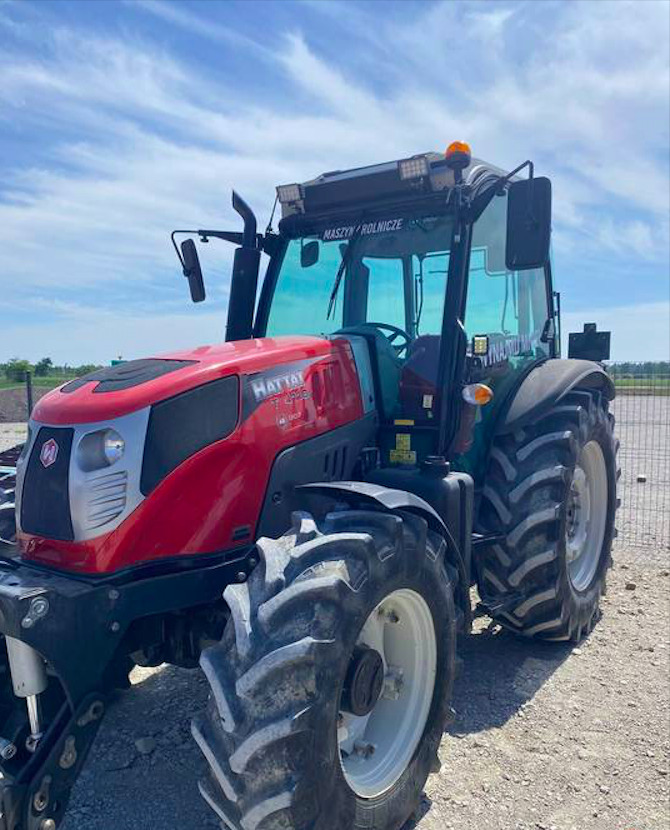 Ciągnik Hattat 4110 - Τρακτέρ: φωτογραφία 3 Ciągnik Hattat 4110 - Τρακτέρ: φωτογραφία 3