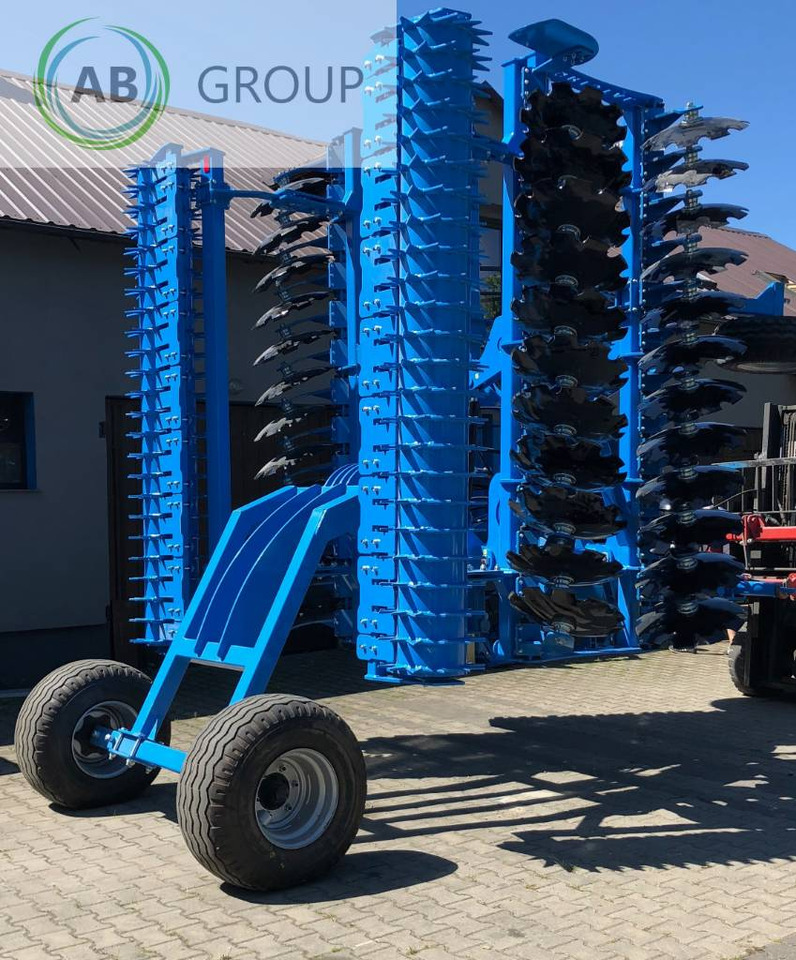 Hydraulically foldable disc harrow with a 5 m BTH trolley - Δισκοσβάρνα: φωτογραφία 4 Hydraulically foldable disc harrow with a 5 m BTH trolley - Δισκοσβάρνα: φωτογραφία 4