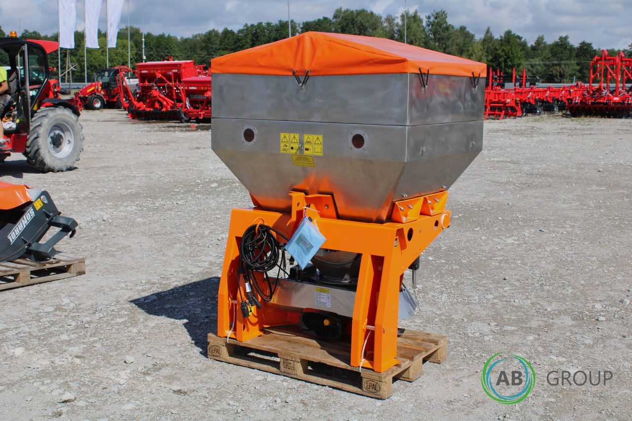 Municipal Spreader POM Augustów N065 - Αλατιέρα: φωτογραφία 2 Municipal Spreader POM Augustów N065 - Αλατιέρα: φωτογραφία 2