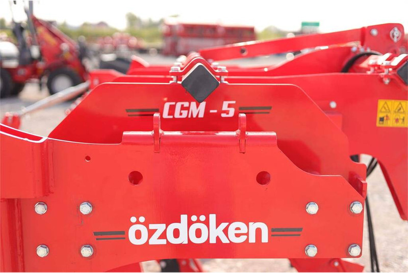 Özdöken pług dłutowy CGM-5 - dostępny od ręki - Άροτρο: φωτογραφία 2 Özdöken pług dłutowy CGM-5 - dostępny od ręki - Άροτρο: φωτογραφία 2