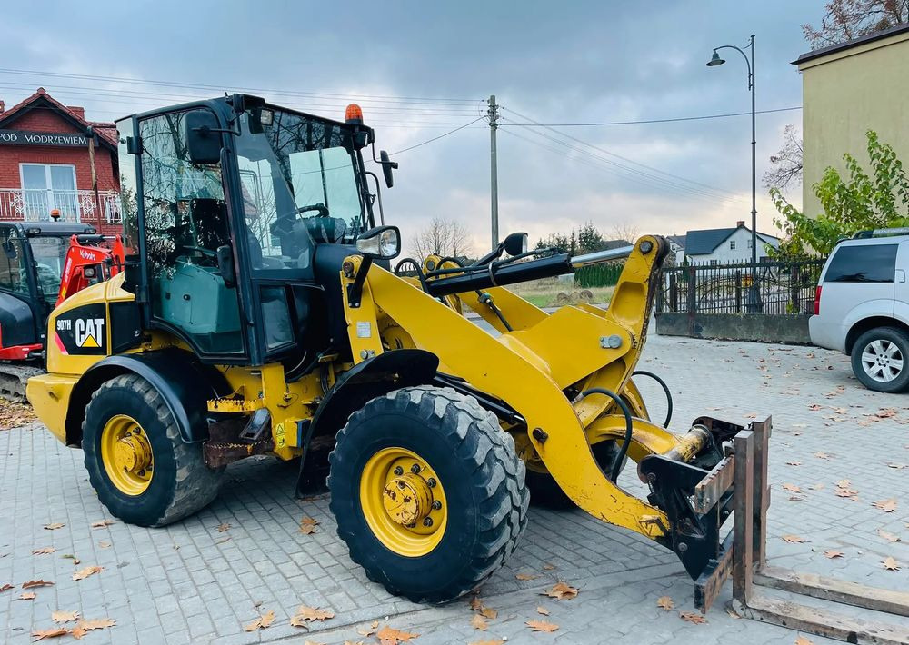 Caterpillar 907H - Ελαστιχοφόρος φορτωτής: φωτογραφία 2 Caterpillar 907H - Ελαστιχοφόρος φορτωτής: φωτογραφία 2