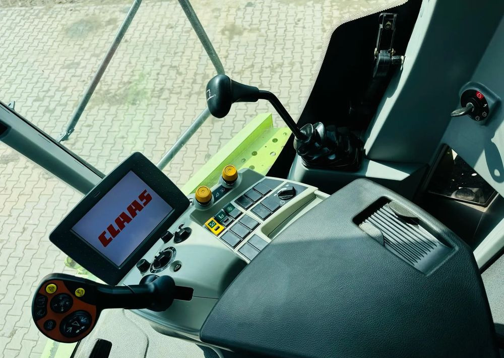 Θεριζοαλωνιστική μηχανή Claas Tucano 430 APS: φωτογραφία 13 Θεριζοαλωνιστική μηχανή Claas Tucano 430 APS: φωτογραφία 13