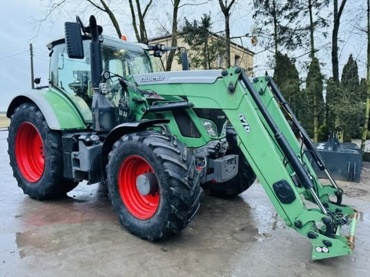 Fendt 724 VARIO PROFI PLUS - Τρακτέρ: φωτογραφία 2 Fendt 724 VARIO PROFI PLUS - Τρακτέρ: φωτογραφία 2
