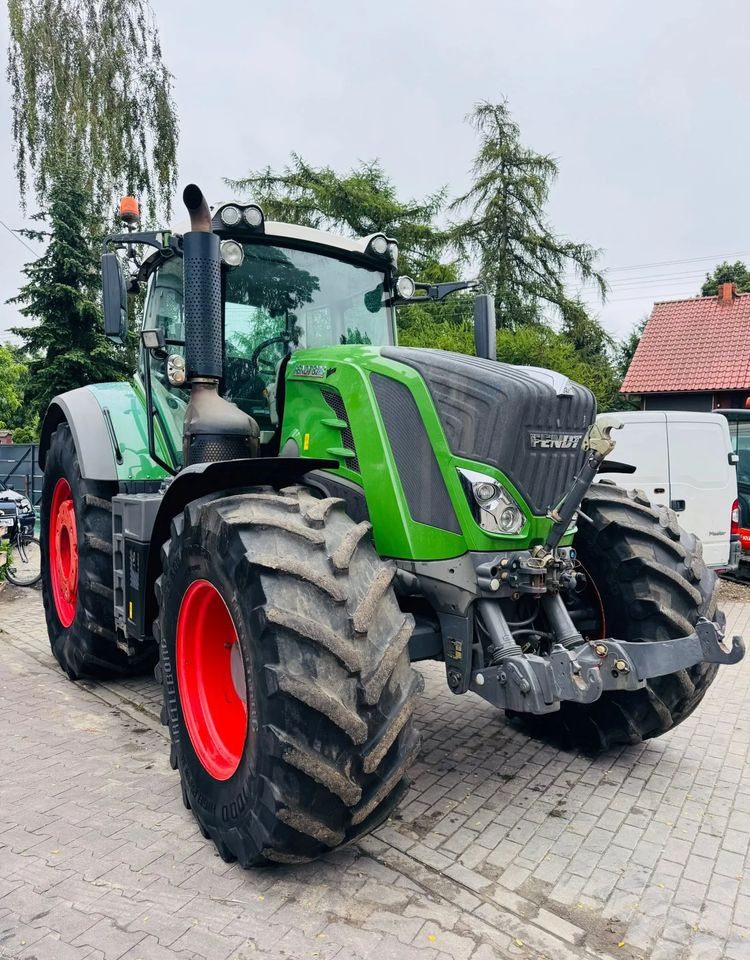 Fendt 828 Vario Profi Plus - Τρακτέρ: φωτογραφία 2 Fendt 828 Vario Profi Plus - Τρακτέρ: φωτογραφία 2