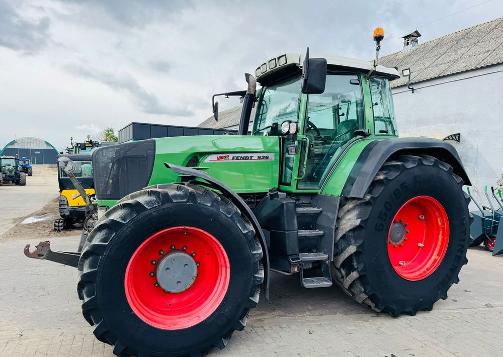Fendt 926 Vario - Τρακτέρ: φωτογραφία 1 Fendt 926 Vario - Τρακτέρ: φωτογραφία 1