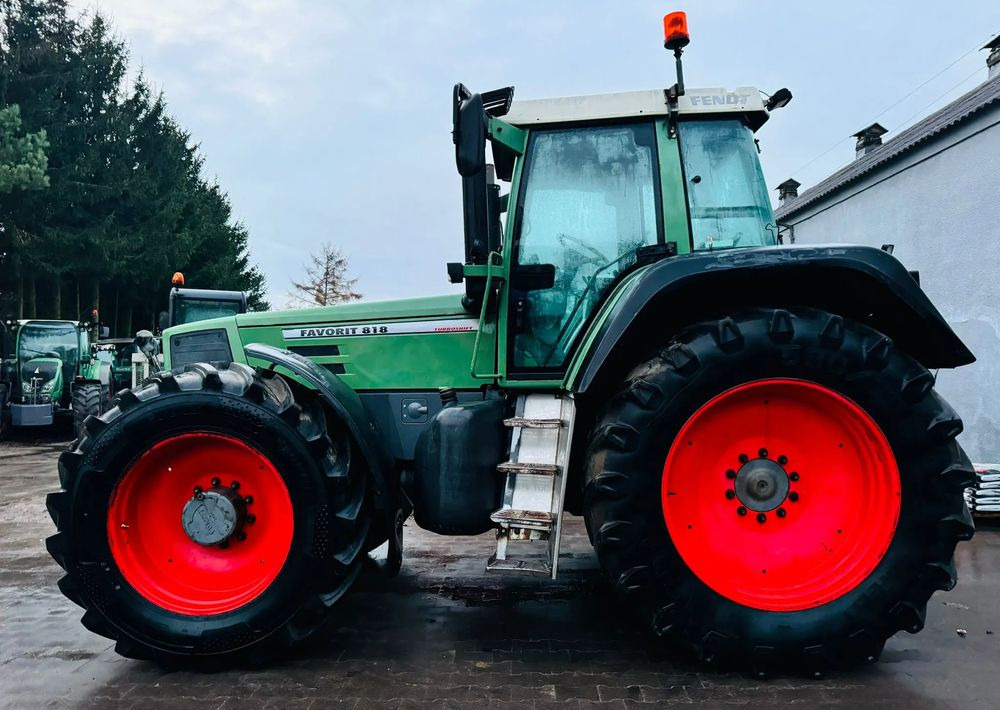 Fendt Favorit 818 - Τρακτέρ: φωτογραφία 2 Fendt Favorit 818 - Τρακτέρ: φωτογραφία 2