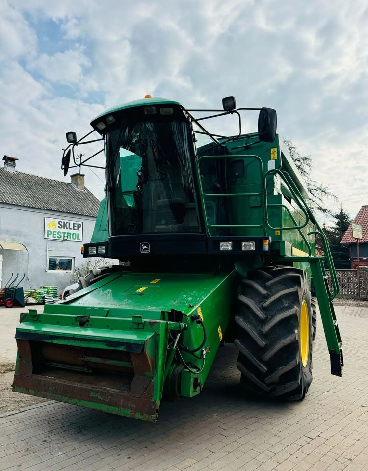 Θεριζοαλωνιστική μηχανή John Deere 2254: φωτογραφία 6
