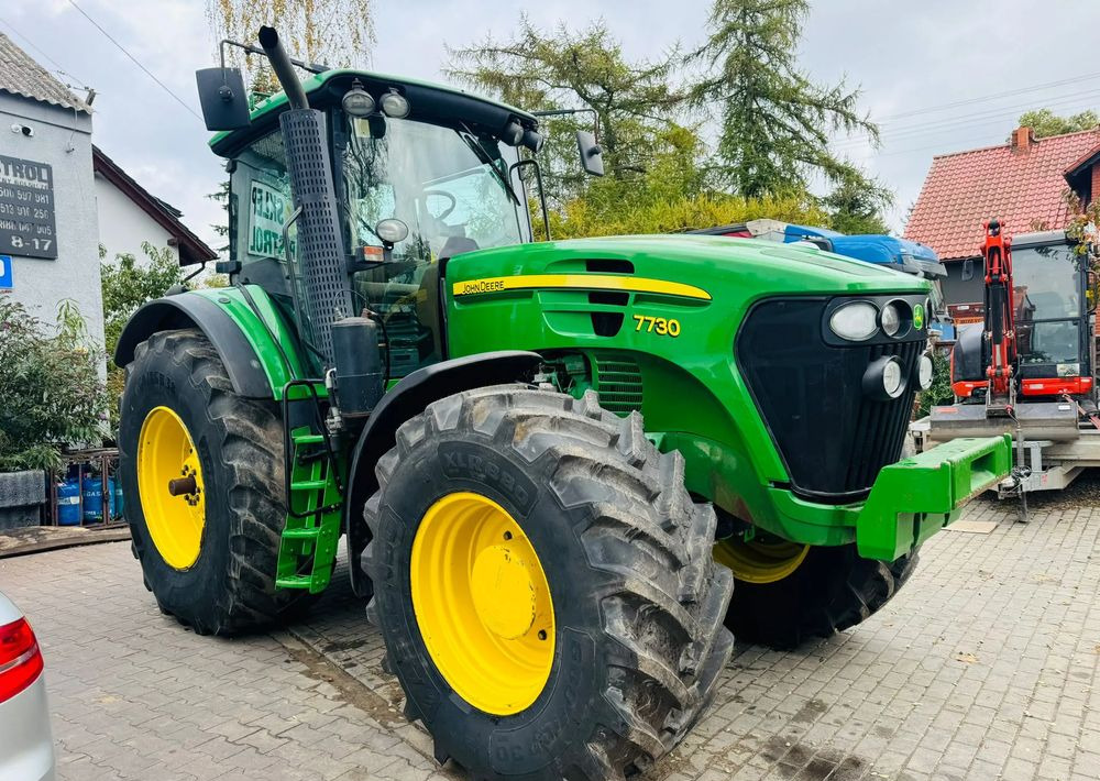 John Deere 7730 - Τρακτέρ: φωτογραφία 2 John Deere 7730 - Τρακτέρ: φωτογραφία 2