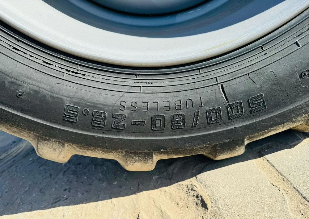 Θεριζοαλωνιστική μηχανή Massey Ferguson 7274: φωτογραφία 16