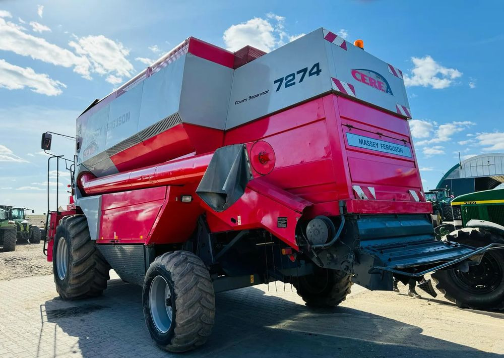 Θεριζοαλωνιστική μηχανή Massey Ferguson 7274: φωτογραφία 9