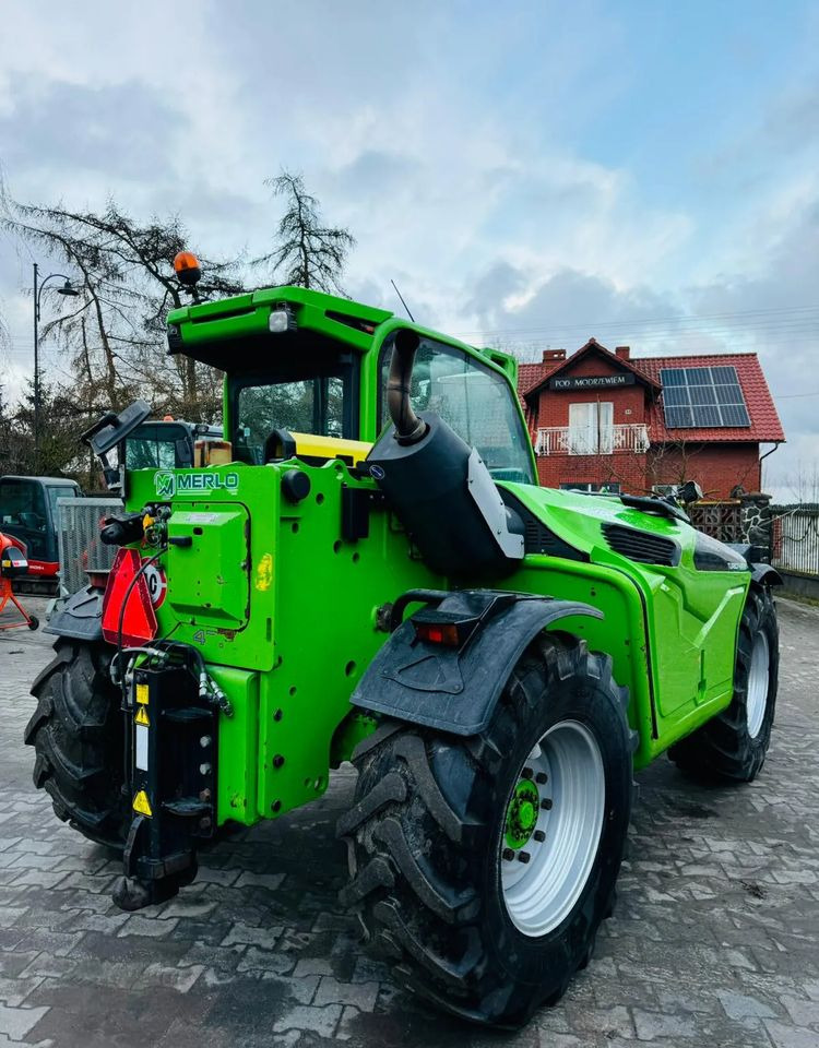 Merlo TF 42.7 CS - Τηλεσκοπικός φορτωτής: φωτογραφία 4 Merlo TF 42.7 CS - Τηλεσκοπικός φορτωτής: φωτογραφία 4