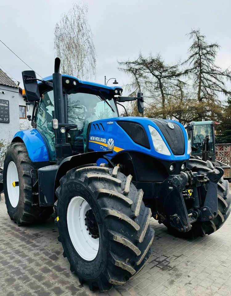 New Holland T7.230 AUTOCOMMAND - Τρακτέρ: φωτογραφία 2 New Holland T7.230 AUTOCOMMAND - Τρακτέρ: φωτογραφία 2