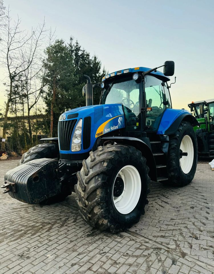 New Holland T8040 - Τρακτέρ: φωτογραφία 1 New Holland T8040 - Τρακτέρ: φωτογραφία 1
