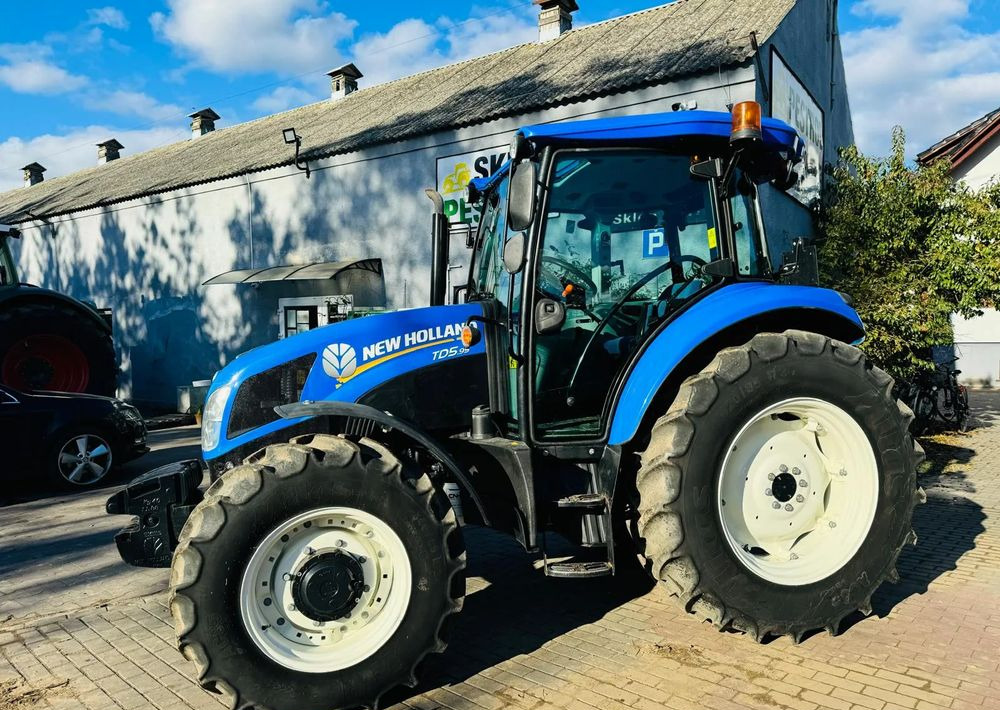 New Holland TD5.95 - Τρακτέρ: φωτογραφία 4 New Holland TD5.95 - Τρακτέρ: φωτογραφία 4