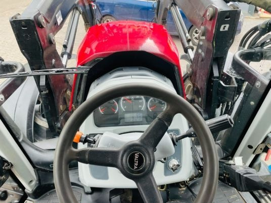 Valtra N 104 - Τρακτέρ: φωτογραφία 4 Valtra N 104 - Τρακτέρ: φωτογραφία 4