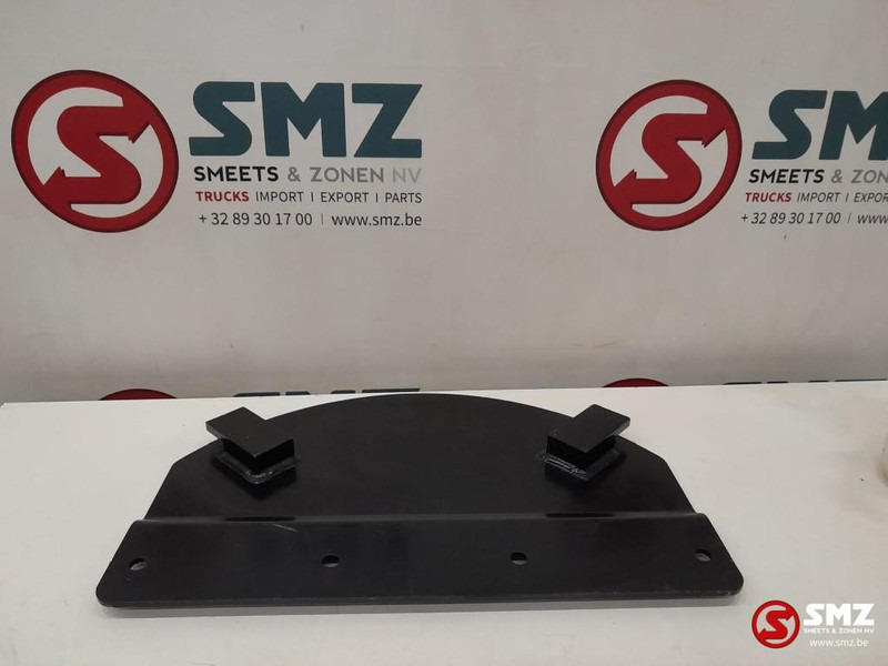 Caterpillar Swivel guard steel plate Caterpillar - Πλαίσιο/ Σασί για Ανυψωτικό μηχάνημα: φωτογραφία 2 Caterpillar Swivel guard steel plate Caterpillar - Πλαίσιο/ Σασί για Ανυψωτικό μηχάνημα: φωτογραφία 2