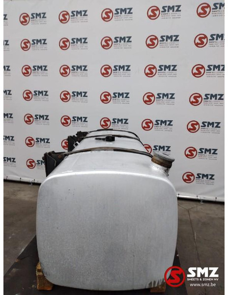 DAF Occ brandstoftank + steunen DAF XF 95 600L 1681833 - Ρεζερβουάρ καυσίμου για Φορτηγό: φωτογραφία 4 DAF Occ brandstoftank + steunen DAF XF 95 600L 1681833 - Ρεζερβουάρ καυσίμου για Φορτηγό: φωτογραφία 4