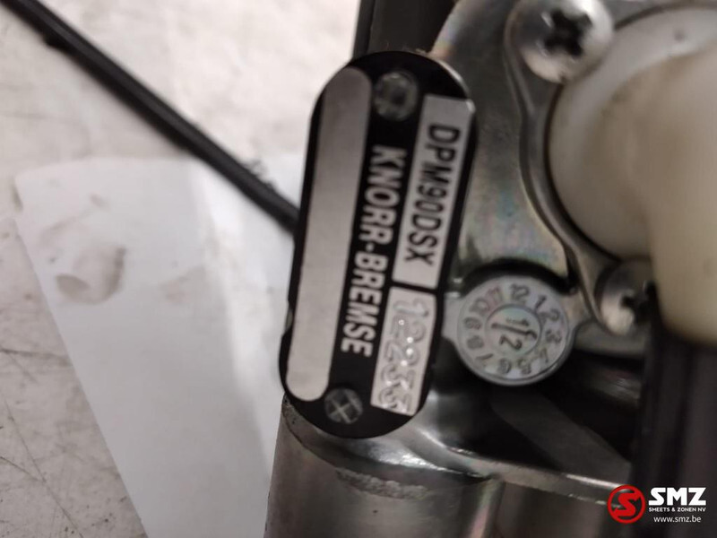 DAF Occ handremventiel DAF XF105 - Καμπίνα και εσωτερικό για Φορτηγό: φωτογραφία 2 DAF Occ handremventiel DAF XF105 - Καμπίνα και εσωτερικό για Φορτηγό: φωτογραφία 2