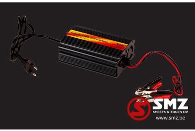 Diversen Batterij lader 12V 10AH - Εργαλείo αυτοκινήτου: φωτογραφία 1 Diversen Batterij lader 12V 10AH - Εργαλείo αυτοκινήτου: φωτογραφία 1