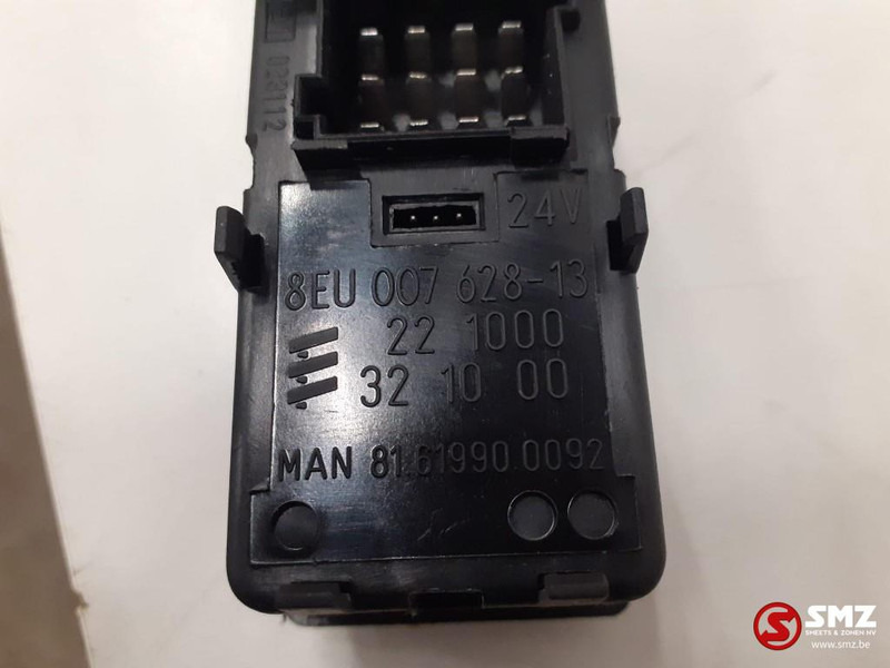 MAN Occ kachelregeleenheid MAN - Θέρμανση/ Εξαερισμός για Φορτηγό: φωτογραφία 3 MAN Occ kachelregeleenheid MAN - Θέρμανση/ Εξαερισμός για Φορτηγό: φωτογραφία 3
