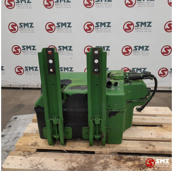 Scania Occ AdBluetank 75L + AdBlueniveausensor Scania - Σύστημα καυσίμου για Φορτηγό: φωτογραφία 2 Scania Occ AdBluetank 75L + AdBlueniveausensor Scania - Σύστημα καυσίμου για Φορτηγό: φωτογραφία 2