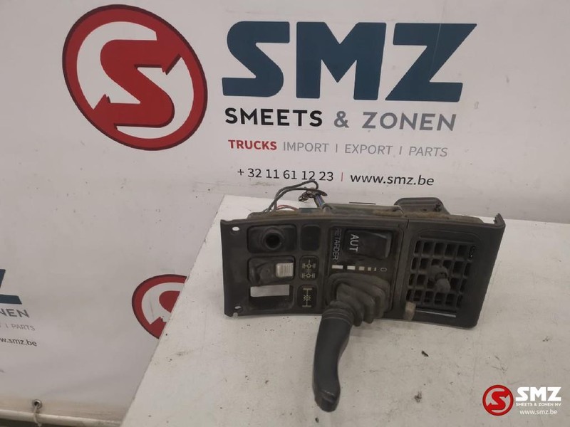 Scania Occ bediening retarder Scania T114 - Καμπίνα και εσωτερικό για Φορτηγό: φωτογραφία 2 Scania Occ bediening retarder Scania T114 - Καμπίνα και εσωτερικό για Φορτηγό: φωτογραφία 2